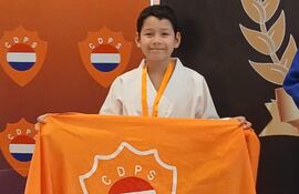 El pequeño Alan García fue uno de los destacados judocas del club naranja, en la competencia internacional "Aniversario".