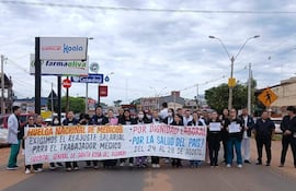En San Pedro, movilización de trabajadores de blanco incluye bloqueo intermitente de la ruta PY08