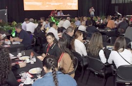Constructecnia 2026 abrió sus puertas consolidándose como el principal punto de encuentro del sector de la construcción en Paraguay. Este año, la sede es el Centro de Convenciones de la Conmebol.