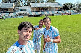 Gastón Muñoz, Aarón Monges y Cristian Paredes, goleadores de Guaireña FC contra el Deportivo Capiatá.