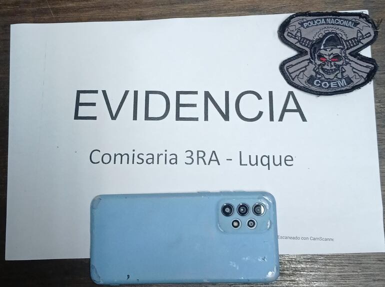 Celular robado recuperado durante el procedimiento.