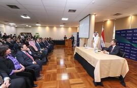 El ministro de Industria y Comercio, Luis Castiglioni, se reunió con la numerosa comitiva proveniente de Arabia Saudita.