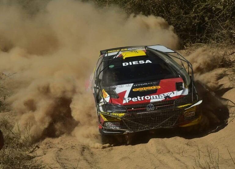 A un ritmo cauteloso y cuidando el auto, Gustavo Saba cumplió así la etapa y está cuarto.