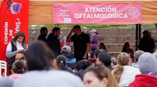 Atención oftalmológica en proselitismo de Camilo Pérez.