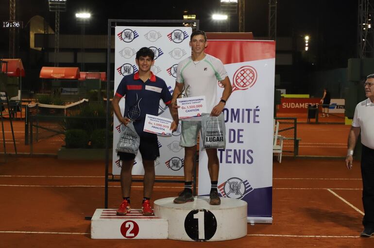 Juan Borba se impuso en la final de caballeros a Santino Núñez.