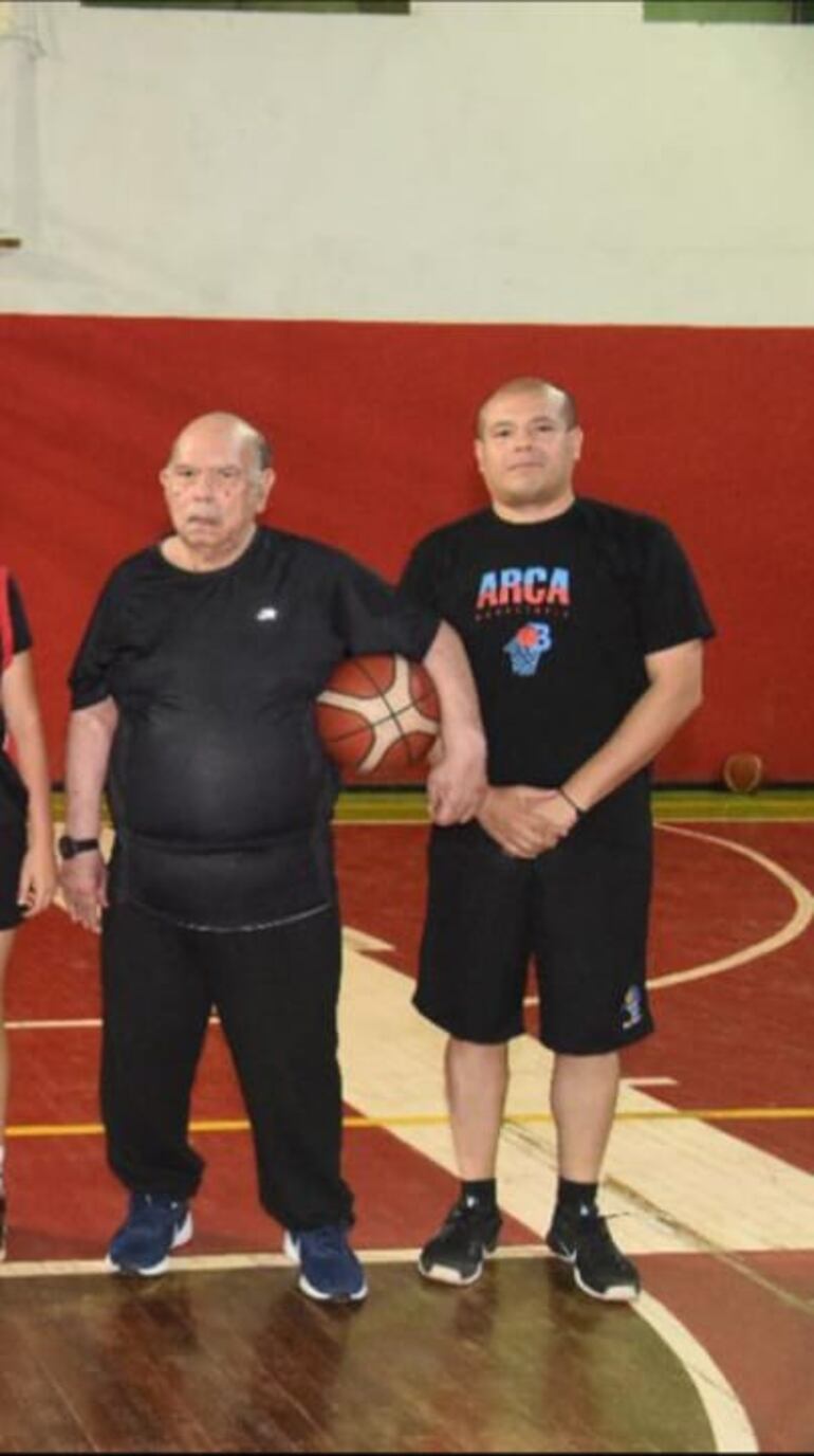 Ñori y Migue Angelo Arca, responsables de la Academia Arca Basket.
