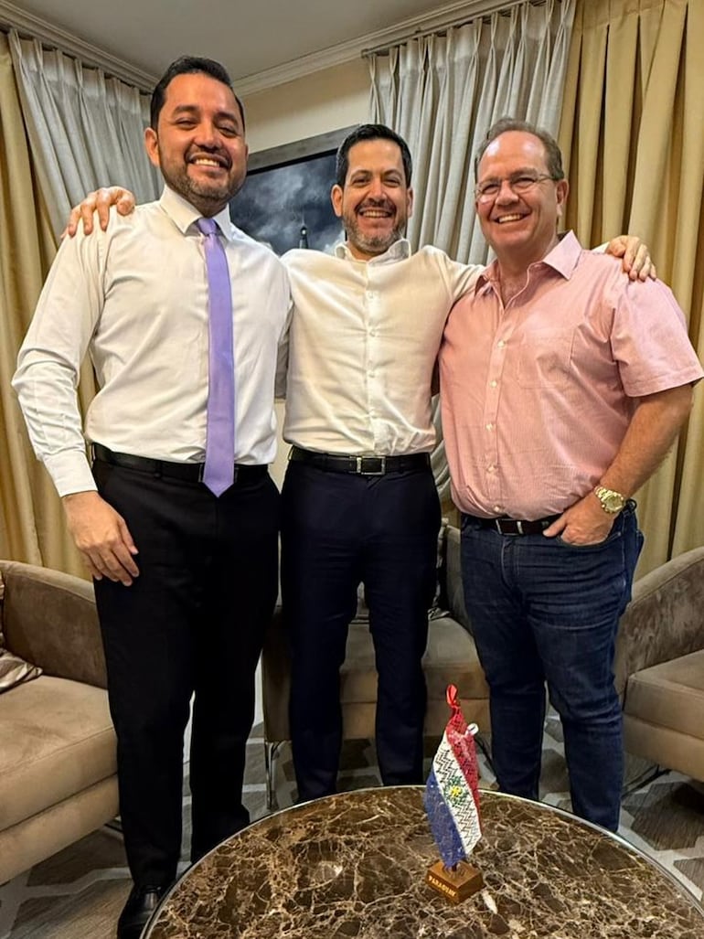 Luis Bello, Raúl Latorre y Camilo Pérez.
