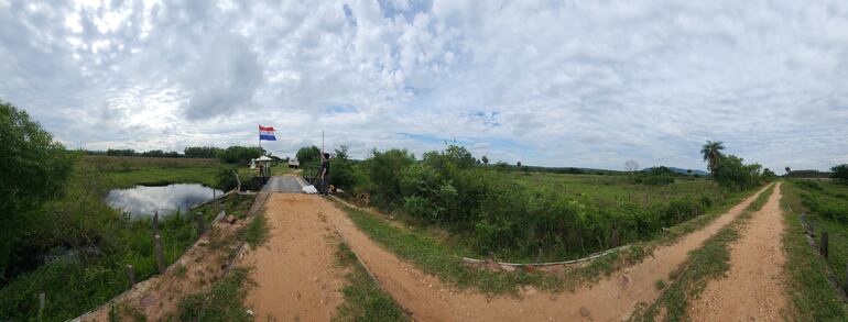 En un tramo de aproximadamente 10 kilómetros de las vías del tren se llevan a cabo trabajos de mejora y restauración de tres puentes.
