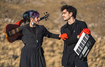 Dúo Mapas marca su regreso al Paraguay en medio de la emoción por conectar a través de la creación musical.