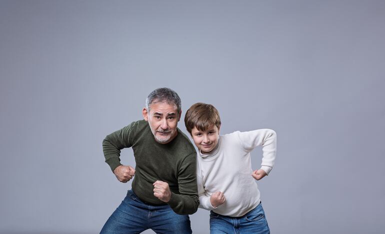 Alberto Benítez y su nieto Leo.