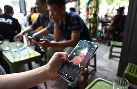 La red social Facebook se cayó brevemente este miércoles en varios países, en torno a las 13.00 horas en la costa este de Estados Unidos (17.00 GMT), pero una hora después ya se habían solucionado los problemas.