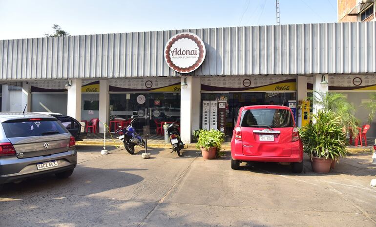 Fachada de la cantina del Hospital Central del IPS. 