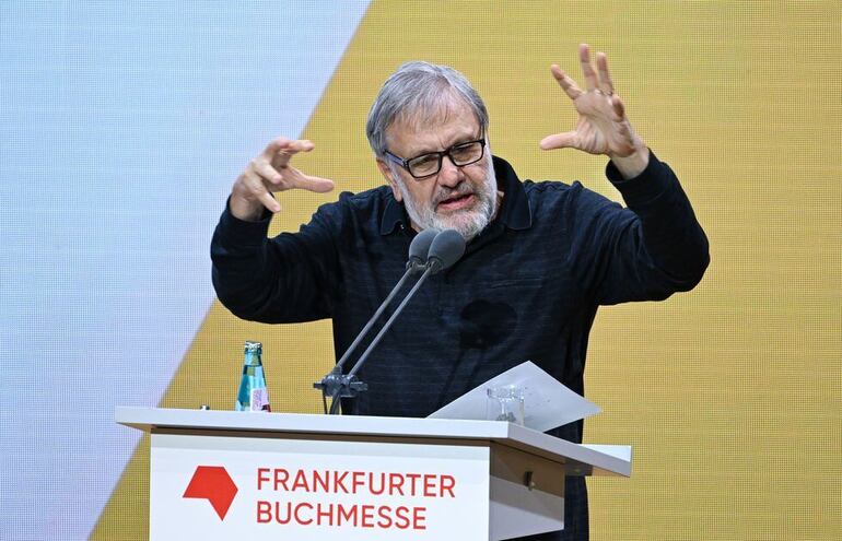 El filósofo Slavoj Zizek causó polémica en la inauguración de la Feria del Libro de Frankfurt
