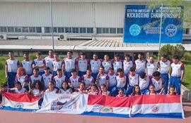 Nutrida delegación paraguaya que tomaron parte del Campeonato Panamericano de Kickboxing.