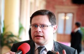 Viceministro de Tributación Óscar Orué.