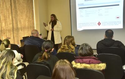 Funcionarios públicos, potenciales oferentes y proveedores del Estado participan de la capacitación referente a las nuevas disposiciones para compras públicas. La participación es de libre acceso y gratuito, previa inscripción.