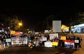 Los alumnos de la UNE también exigen que sea repuesto el Arancel Cero para las universidades.