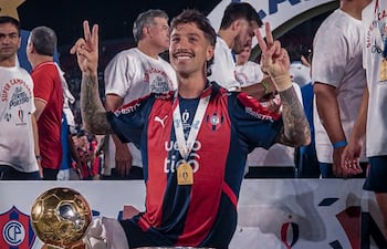 Fabricio Domínguez Huertas, doble campeón en Cerro Porteño.