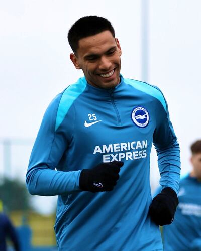 Diego Gómez, con chances de ser titular hoy en el equipo del Brighton.