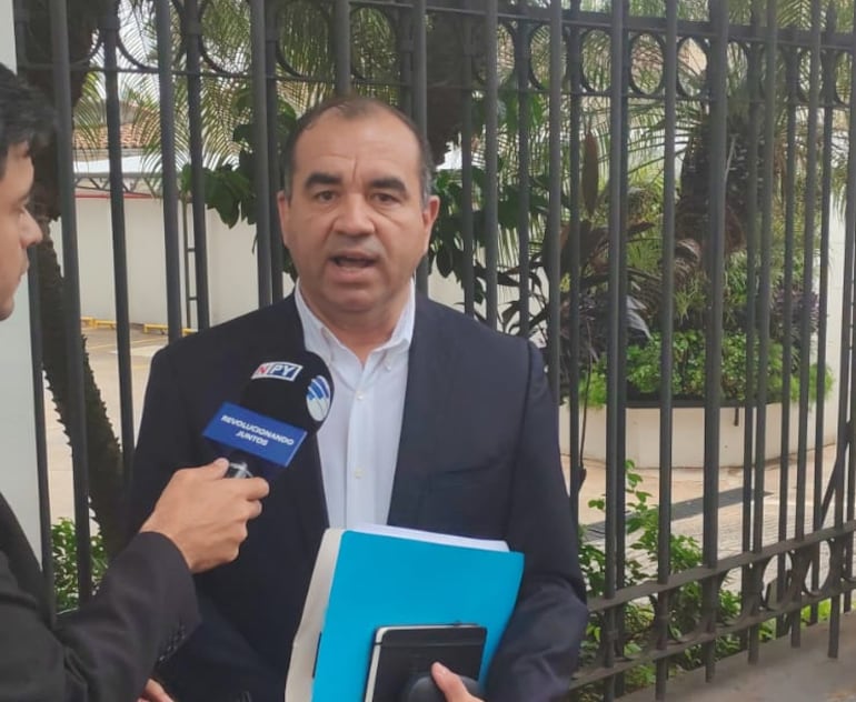 Carlos Ayala, representante de la Cámara Paraguaya de Productos y Equipos Médicos- Odontológicos y de Laboratorio.