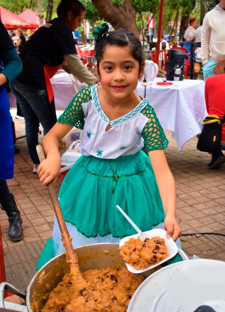 La fiesta gastronómica de la identidad de los pueblos en su quinta edición será sábado 3 de agosto, de 9:30 a 16:30, en la Plaza Infante Rivarola.