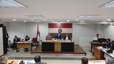 VDB El tribunal de sentencia compuesta por Luis Ovelar (presidente), Andrea Riquelme (izquierda) y Luis Ovelar (derecha).