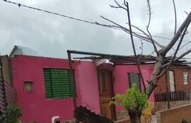 Una vivienda destechada en Pedro Juan Caballero; en total serían 100 en esta ciudad.