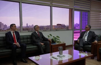 El embajador brasilero en Paraguay, José Antonio Marcondes de Carvalho visitó al titular de la ANDE, Miguel Báez.