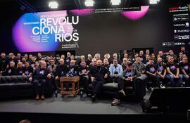 Foto de familia de"Chefs que revolucionaron la gastonomía" durante la 23ª edición de Madrid Fusión este martes en Madrid.