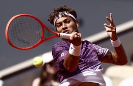 Flavio Cobolli (nacido el 6 de mayo de 2002), clasificado a los cuartos de final de Roland Garros.