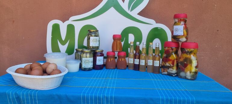 Variedad de productos de la finca familiar de Pablo Bordon y Ramona Martínez.