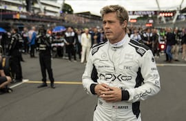 Brad Pitt interpreta al veterano piloto Sonny Hayes en la película "F1", que llegó el pasado jueves a los cines.