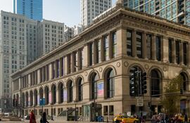 La Bienal de Chicago pierde 8 participantes por el patrocinio de empresa que arma a Israel