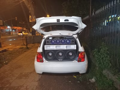 Incautan automóvil con potente equipo de sonido tras denuncias vecinales en Capiatá