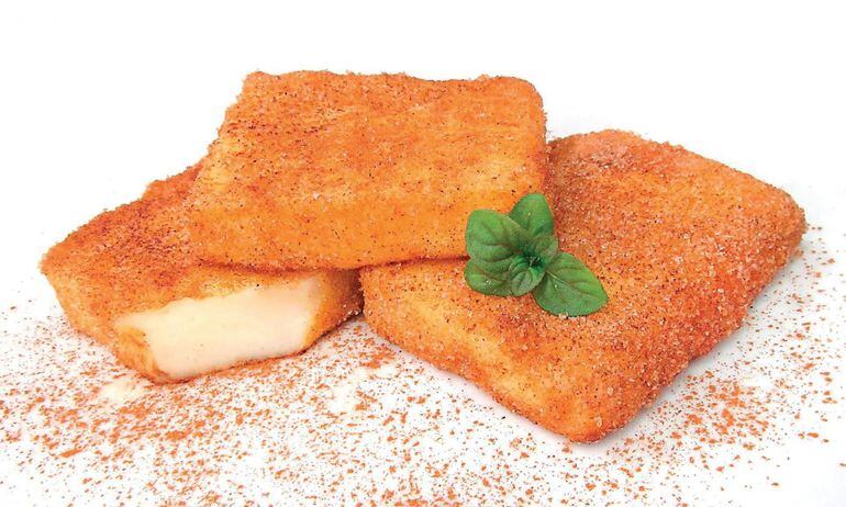 Un postre que se puede servir tibio o frío.