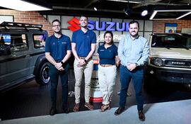 Johannes Walde, Alexander Walde, Joy Monteggia y Martín Miltos en la presentación de Suzuki Garage.