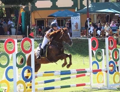Nuvia Figueredo del Acá Carayá lidera la categoría de Escuelas Menores 0.90 m.
