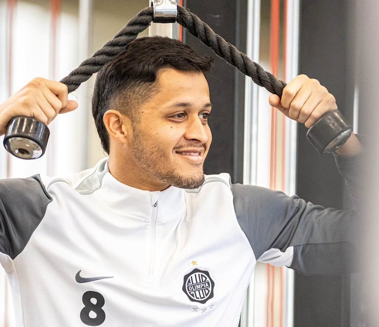Alex Franco se perderá los próximos partidos de Olimpia debido a una lesión muscular.