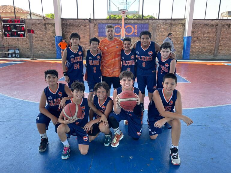U13 del Deportivo Sajonia, que se adjudicó el titulo en la categoría.