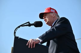 El presidente de Estados Unidos, Donald Trump, pronuncia un discurso sobre energía en el puerto de Corpus Christi, Texas.