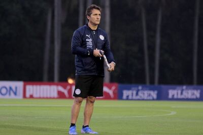 Guillermo Barros Schelotto debutará esta noche en el banco de Paraguay.