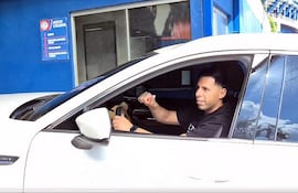 Blas Miguel Riveros Galeano (27 años) se dispone a ingresar a la sede de Cerro Porteño.