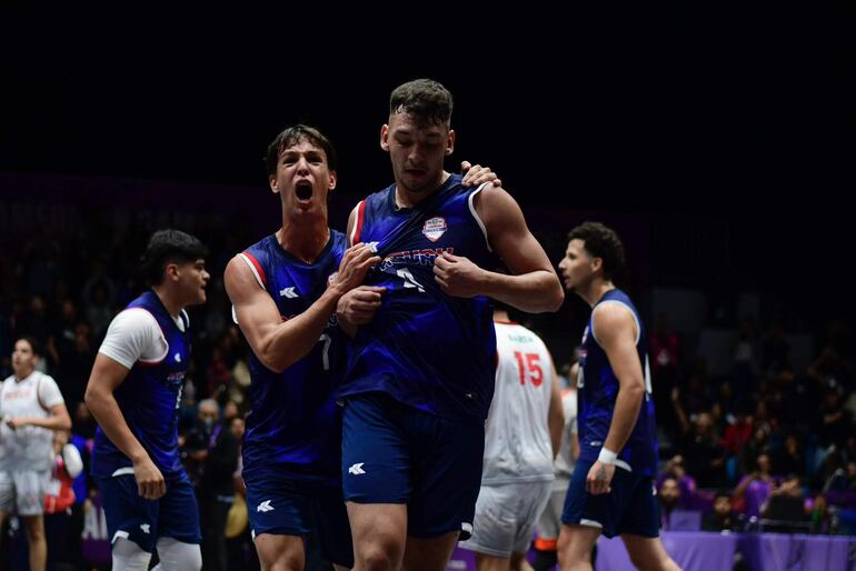 La selección nacional masculino concretó dos triunfos este viernes.