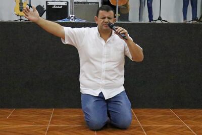 El pastor José Insfrán.