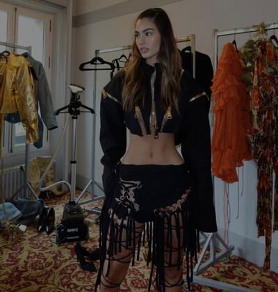 La modelo paraguaya Brenda Szklarkiervicz participó por segundo año consecutivo del París Fashion Week.