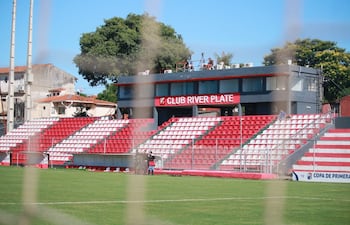 El estadio Jardines del Kelito albergará el partido entre Tacuary y Fernando de la Mora, a disputarse el sábado, a las 10:00.