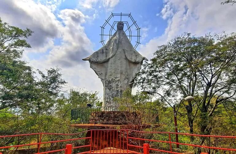 La entrada de la escalinata conduce al mirador Bella Vista.