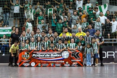 Ypacaraí dio el batacazo en las semifinales del martes, eliminando al anfitrión Coronel Oviedo.