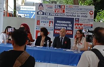 Conferencia de prensa brindad por el Programa Nacional de Control del Sida e ITS, (Pronasida), por el Día Mundial de Lucha contra el Sida.