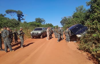 Un presunto marihuanero logró escapar de un operativo conjunto entre policías y militares, dejando abandonada una carga de más de 542 kilos de marihuana